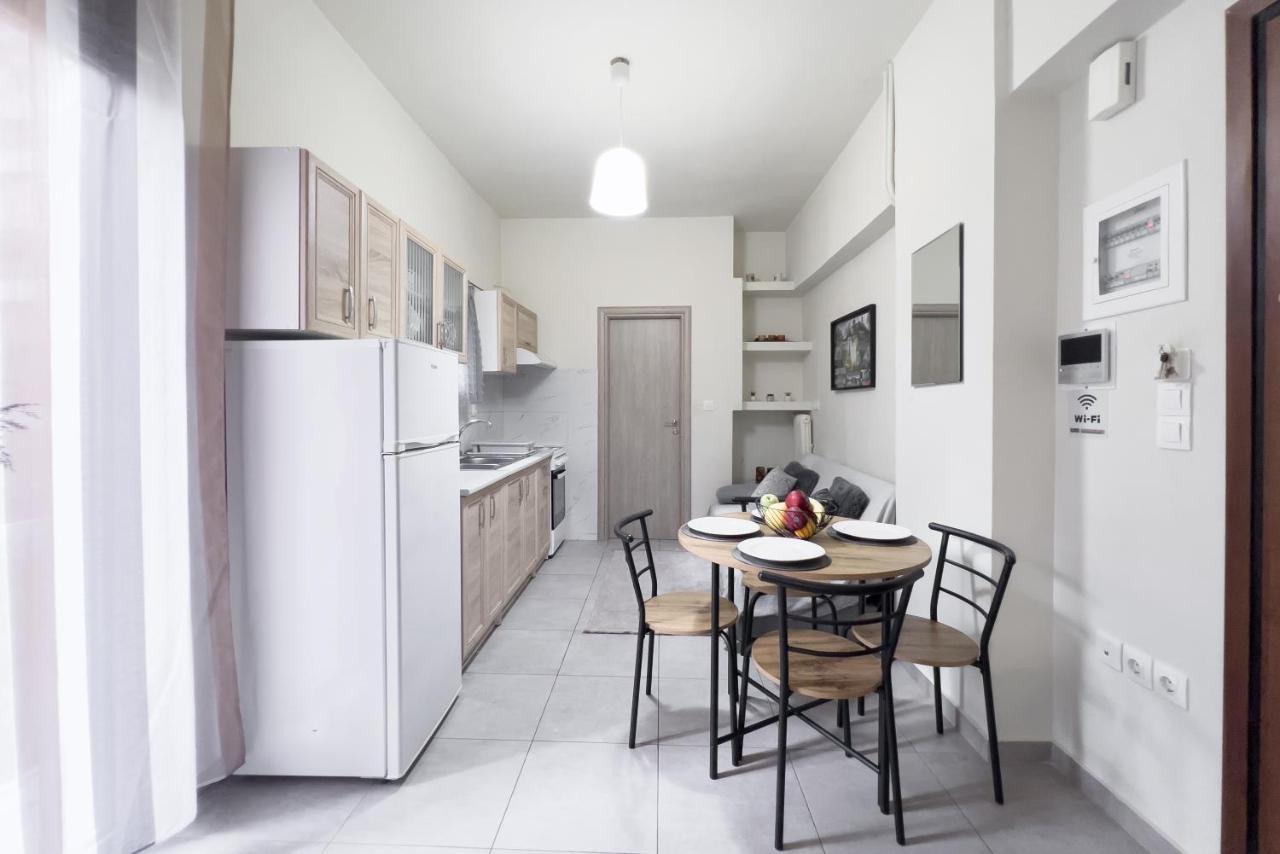 Cozy Cityscape Apartment In Aten Exteriör bild